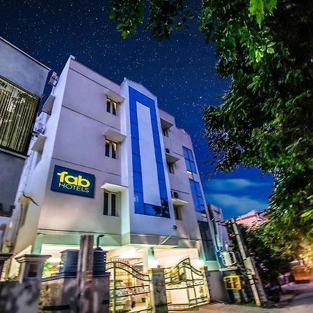 Fabhotel Aditya Yatri Nivas - Nr Tirupati Railway Station Экстерьер фото