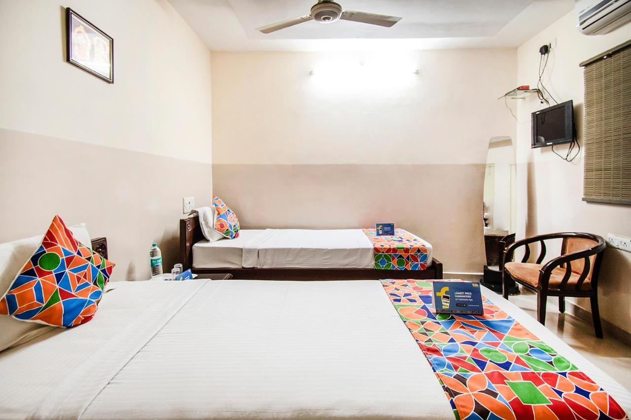 Fabhotel Aditya Yatri Nivas - Nr Tirupati Railway Station Экстерьер фото